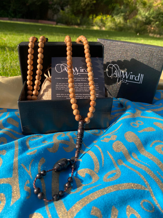 100 Olive Tree Wood Beads Mixed with Black Ebony